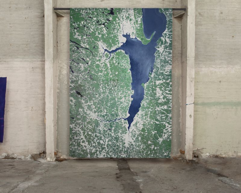 Installation view, Similar Image Object, 2013