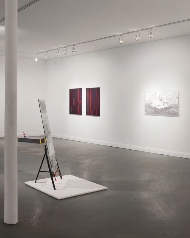 Installation view, Simulators II, 20140201 — Similar Image Object B, Is Water